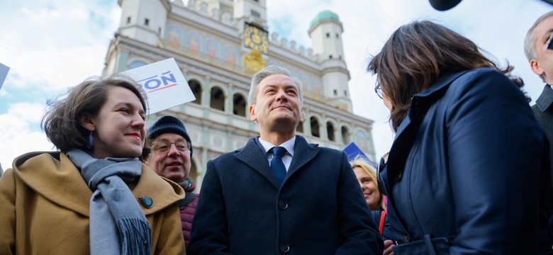 Ksiądz nazwał Biedronia "pedałem". "Polityka wkracza do Kościoła"