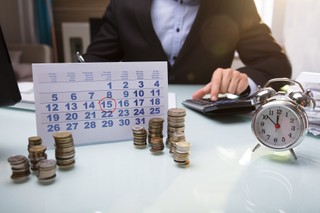 Polacy coraz chętniej korzystają z odroczonych płatności. Elastyczność nową potrzebą konsumentów