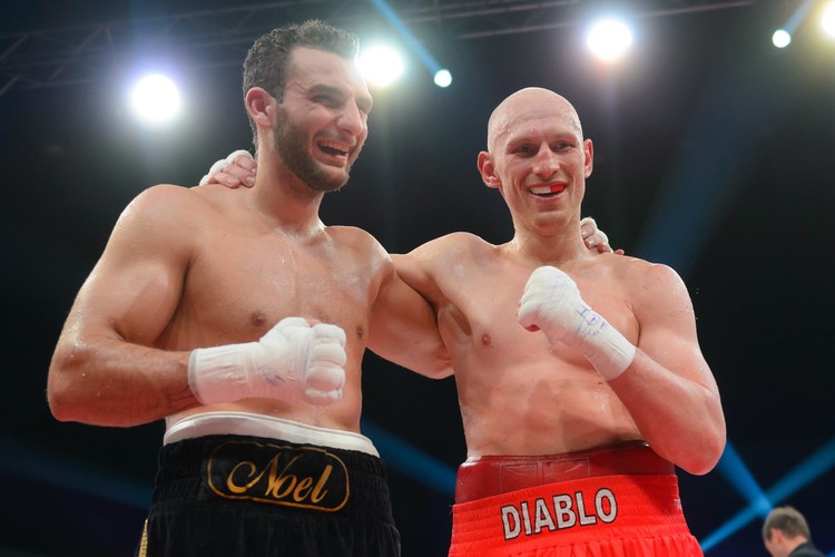 Włodarczyk pokonał Gevora w drodze po pas mistrza świata federacji IBF