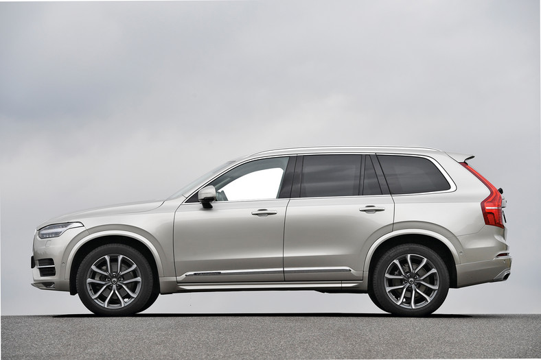 Volvo XC90 D5
2,0 l, 4 cyl., 235 KM, 480 Nm, 2129 kg