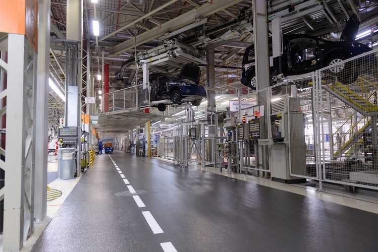 VW Caddy w nowej wersji produkowany będzie  w halach produkcyjnych Volkswagen Poznań w Antoninku, gdzie poza modelem VW Caddy produkowany jest jeszcze model Transporter w różnych wersjach nadwoziowych. Fabryka w Antoninku jako jedyna na świecie będzie produkowała nowego VW Caddy czwartej generacji. Rozpoczęcie produkcji tego modelu planowane jest na połowę maja tego roku.
<br><br> 
fot.(jk/mr) PAP/Jakub Kaczmarczyk