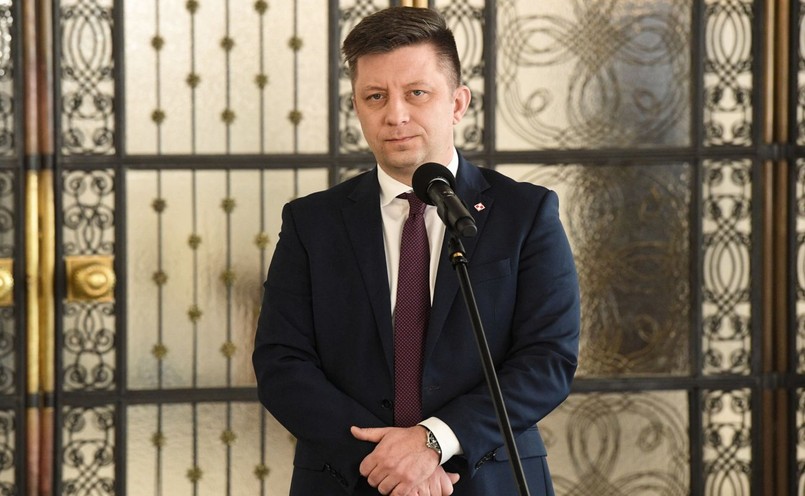 Wicepremier Jarosław Gowin sam podjął decyzję o dymisji; najważniejszym przedstawicielem Porozumienia w rządzie Zjednoczonej Prawicy będzie minister rozwoju Jadwiga Emilewicz - mówił we wtorek w TVP szef KPRM Michał Dworczyk.