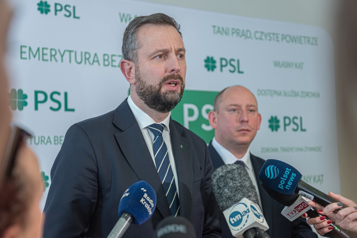 Władysław Kosniak-Kamysz o aferze działek pod CPK. "To konieczne"