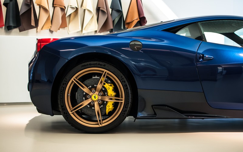 Ferrari 458 Speciale- silnik V8 o pojemności 4,5 l. Moc -  605 KM