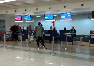 I sa aerodroma Morava na more u Grčku i Crnu Goru