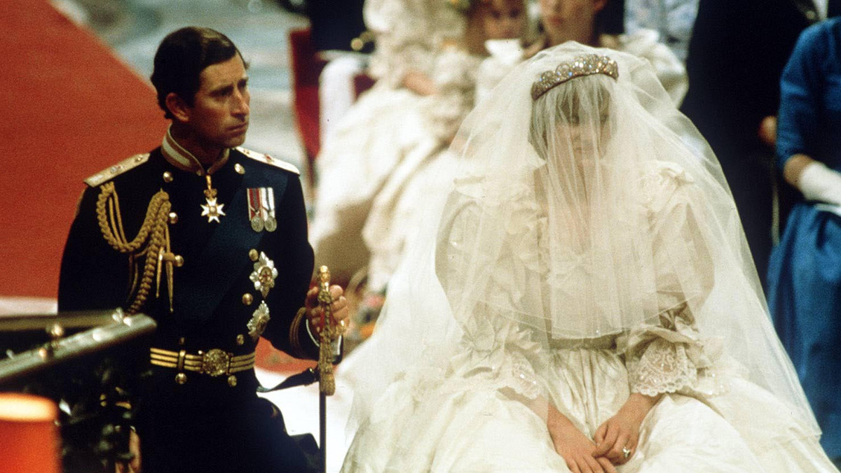 Księżna Diana i książę Karol pobrali się 40 lat temu