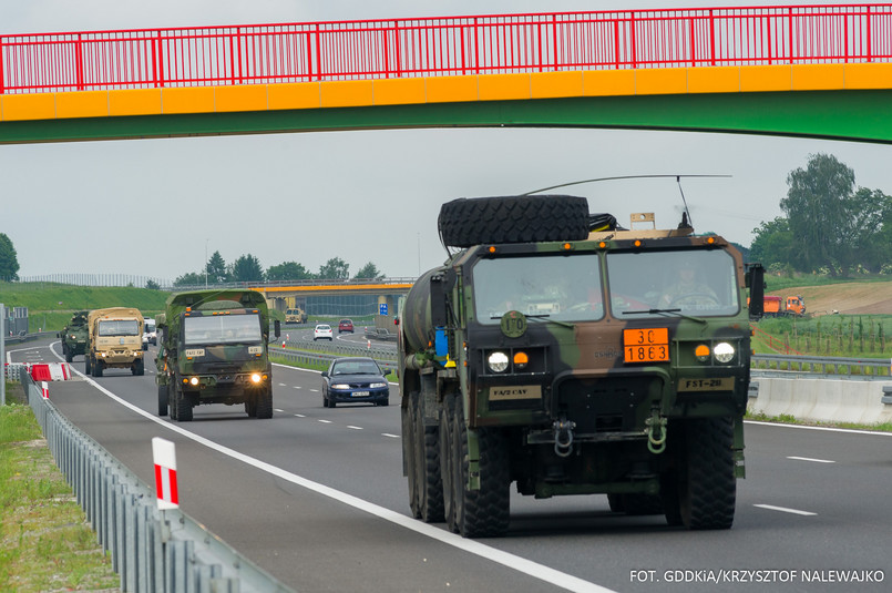 Manewry wojsk NATO to reakcja na napaść Rosji na Ukrainę