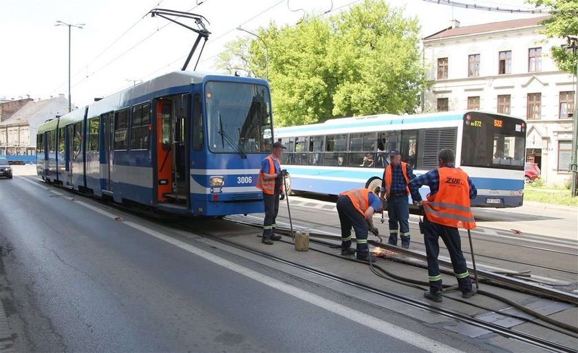 Pękła szyna w Krakowie