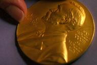 Nagroda Nobla medal Nobel.