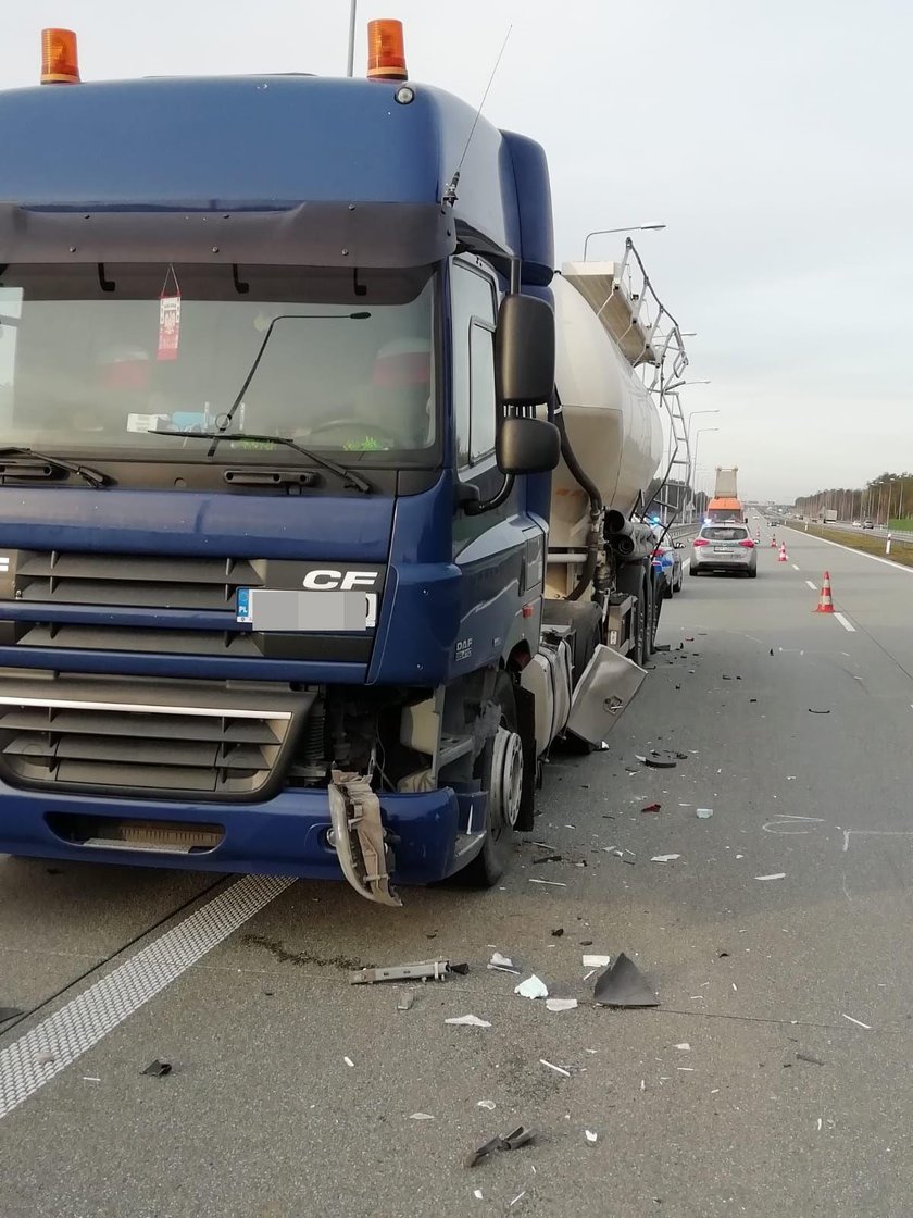 Wysiadł z samochodu i zginął