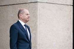 "FAZ": Scholz bawi się w chowanego, Ringtausch z Polską na skraju niepowodzenia