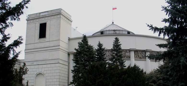 PO atakuje PiS: Za rządów Kaczyńskiego na kolei było gorzej