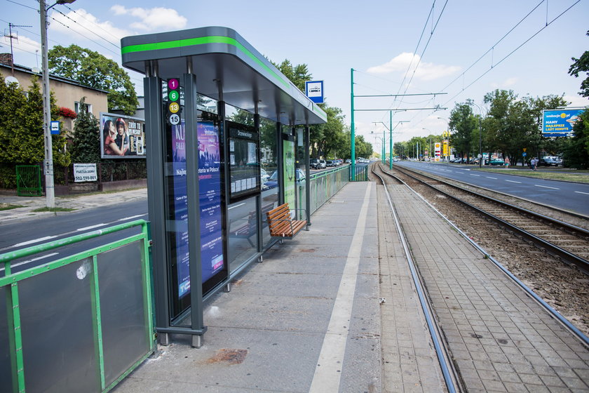 Wymieniają wiaty przystankowe w Poznaniu