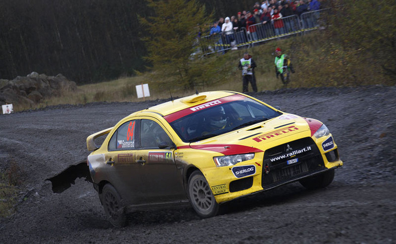 Rajd Wielkiej Brytanii 2009: mistrz świata Loeb w akcji - fotogaleria Rallyworld©Willy Weyens