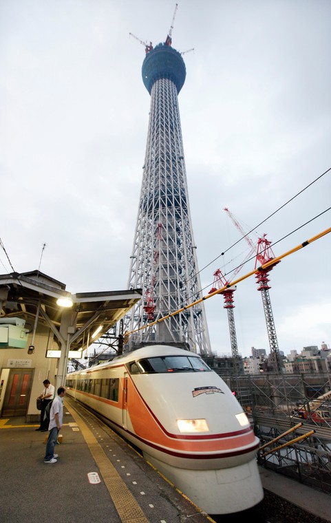 Budowa Tokyo Sky Tree - docelowo wieża ma mieć 634 m wysokoścu