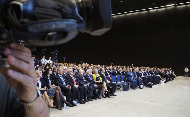 W uchwale podjętej na zakończenie kongresu prawnicy podkreślili, że "priorytetem wymiaru sprawiedliwości XXI wieku powinna być pełna realizacja prawa do sądu w demokratycznym państwie prawa przy zapewnieniu efektywności i szybkości postępowania"