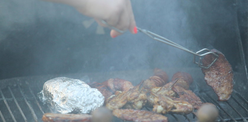 Polskie miasto zakazuje palenia grillów. Chodzi o smog