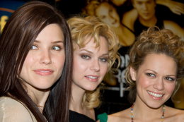 18 women from 'One Tree Hill' have come together to accuse series creator Mark Schwahn of sexual harassment