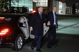 awantura o brudne auto prezydenta na łotwie. radosław sikorski zabrał