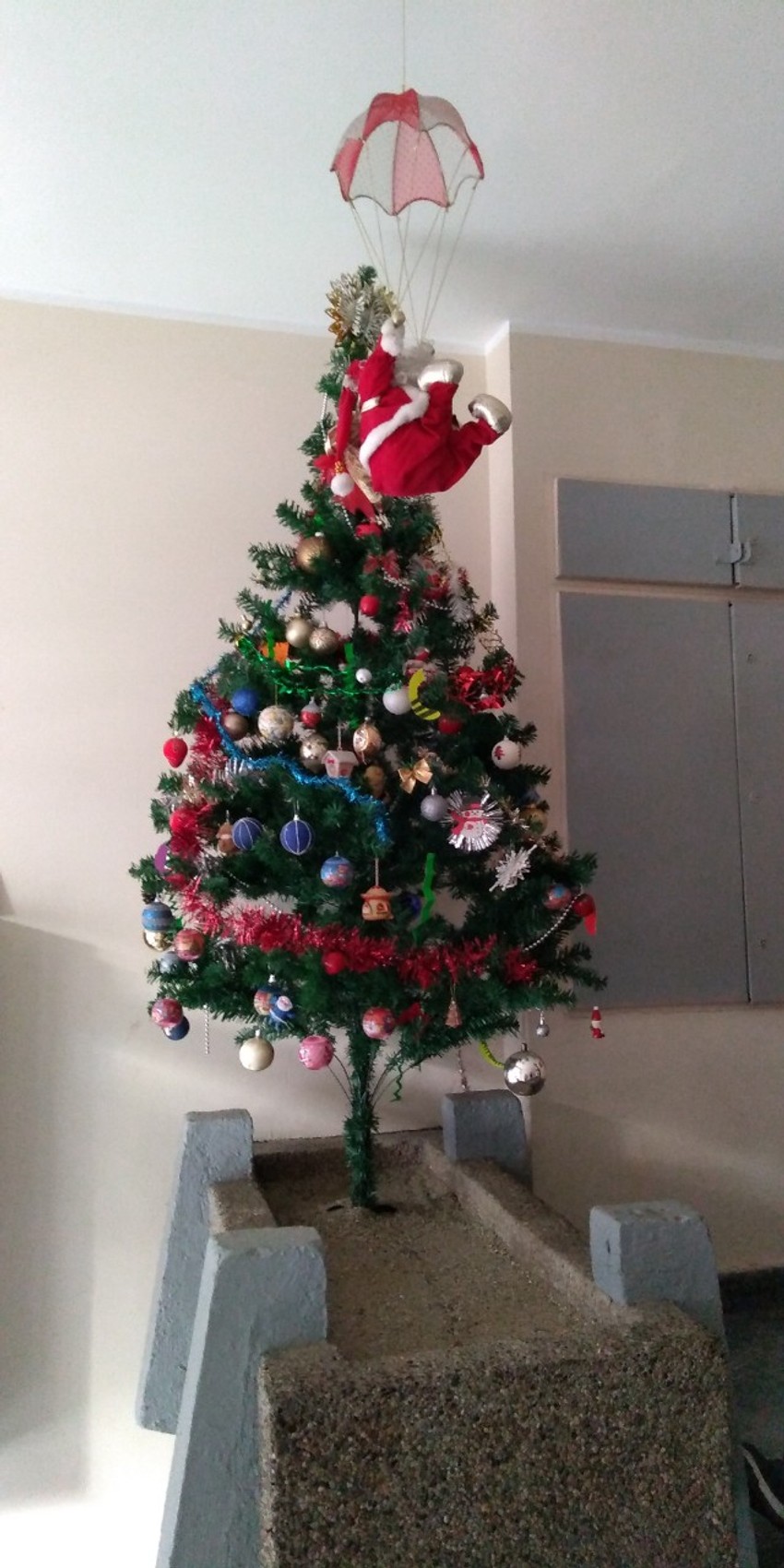 Akcija kićenja jelke