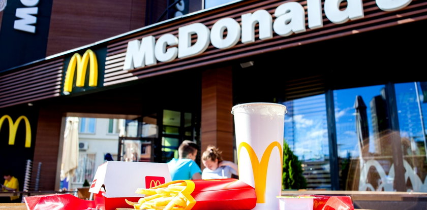 Kurczak z McDonald's nawet w połowie nie jest kurczakiem. Ujawnili tajemnicę