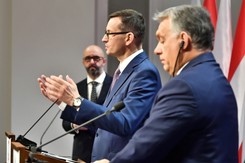 Morawiecki i Orban podpisali porozumienie. W tle sprawa budżetu UE