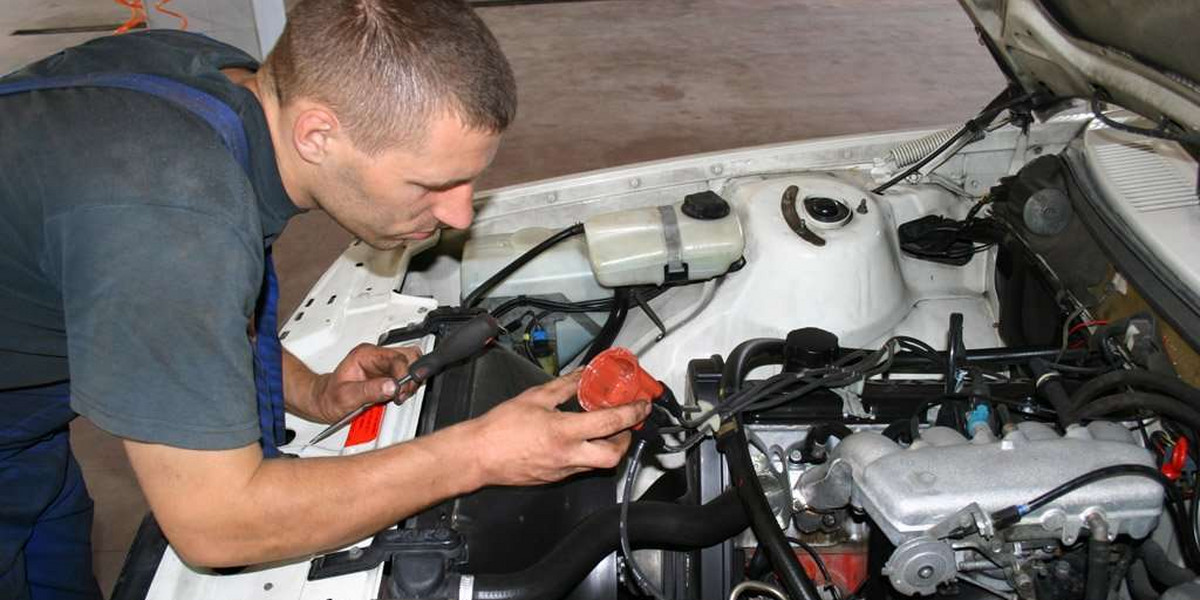 Zapłon i świece żarowe. Zadbaj o auto, bo nie zapali!