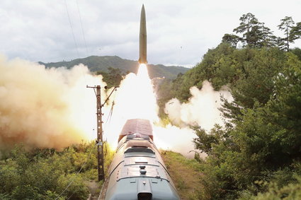 Korea Północna testuje kolejowe wyrzutnie rakiet