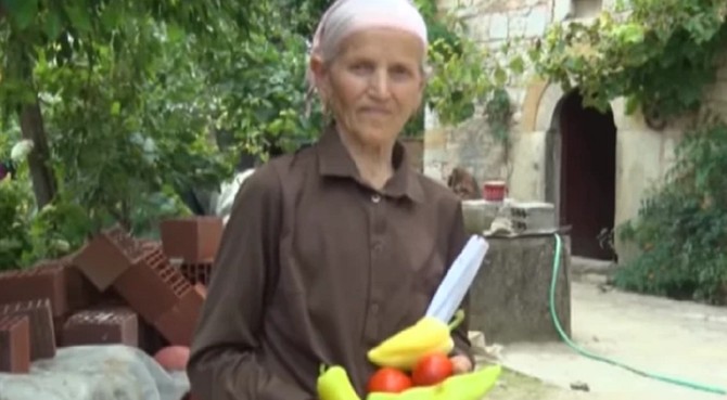 Albanka se udala za Srbina, Krsta mislio da će ostati neženja do kraja života, šta svekrva Radmila misli o snaji