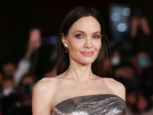Angelina Jolie Chanel blézere a legszebb dolog, amit ma látni fogsz