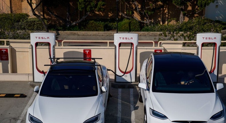 Tesla owners will hate waiting in charging lines behind Ford and GM ...