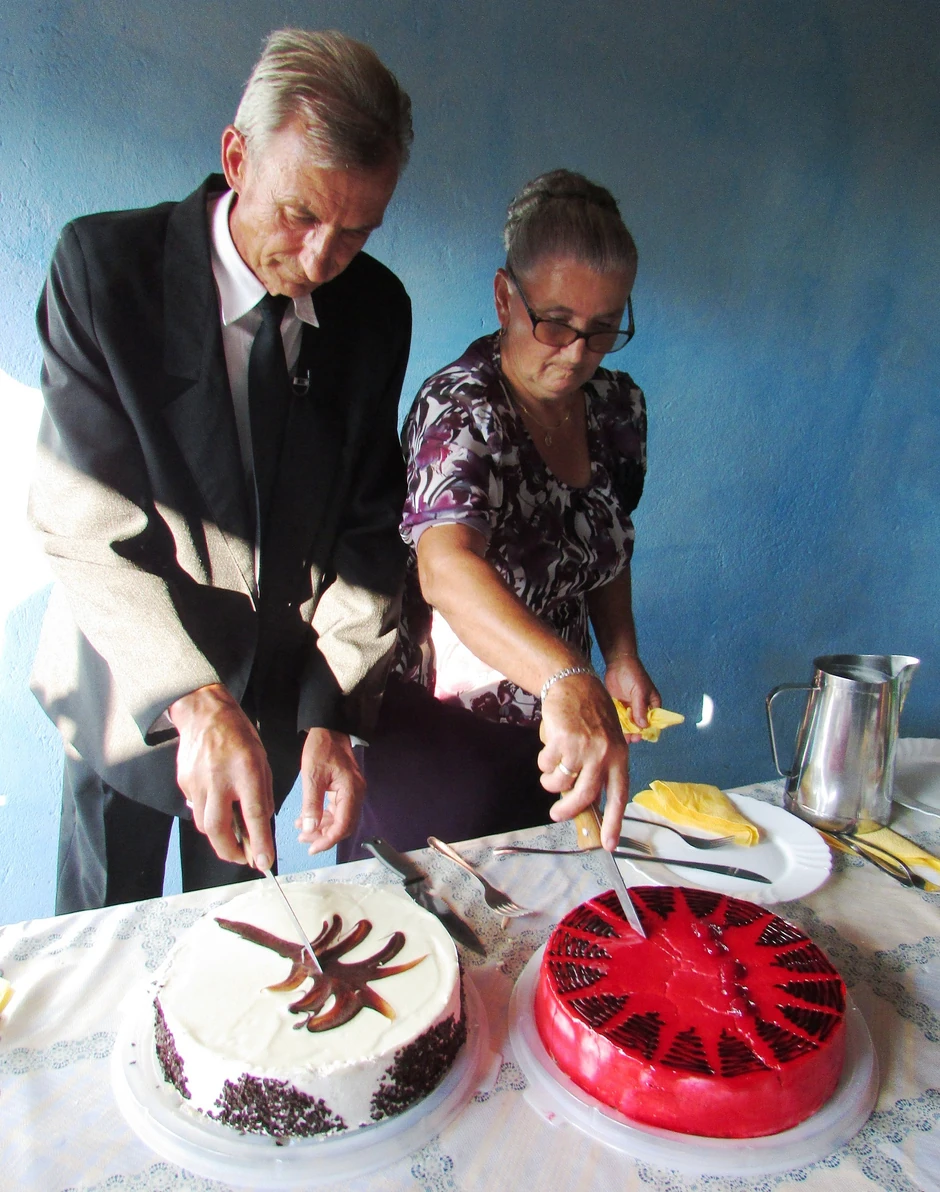 Zajedno rezali tortu za zagrobni život