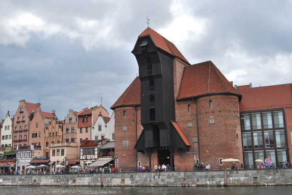 Brama Żuraw w Gdańsku w 2013 r. Źródło: Ainka, CC BY-SA 3.0 PL, via Wikimedia Commons