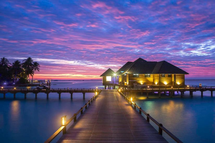 Hotel Sun Siyam Iru Fushi Maldives - nocą