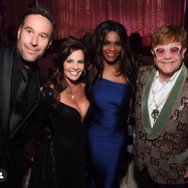 Noszály az Egyesült Államokban magánedzőként dolgozott, sztárok sorát ismerhette meg, így Elton John partiján is járt /Fotó: Noszály Sándor/Instagram