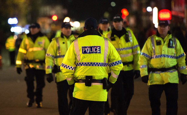 Zamach w Manchesterze. Policja na ulicach miasta