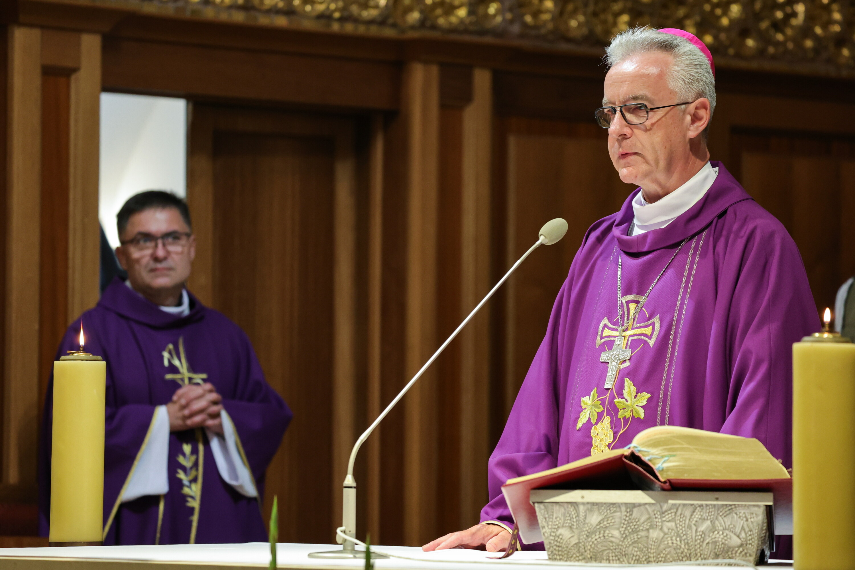 Biskup modlił się za policjantów i szacunek społeczeństwa