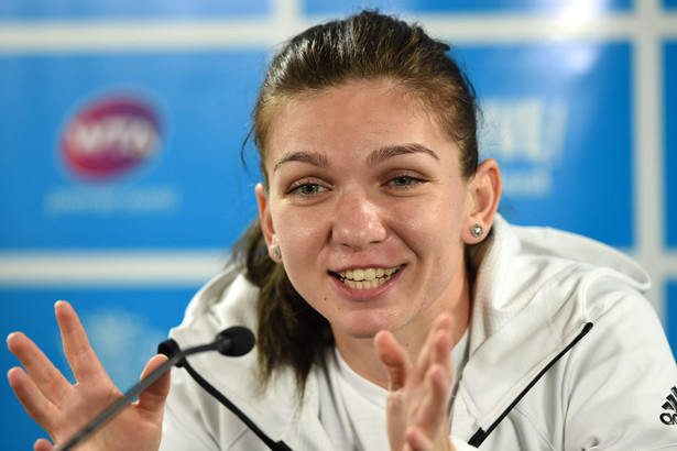 Halep i Szarapowa wycofały się z turnieju w Brisbane