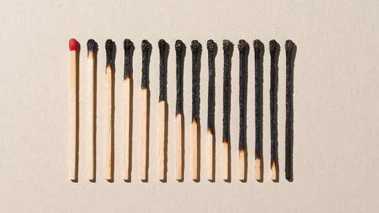 Fáradtság vagy kiégés? 4 jel, hogy nagyobb a baj, mint gondolnád