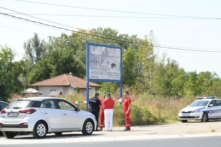 Hitna pomoć i policija na mestu nesreće 