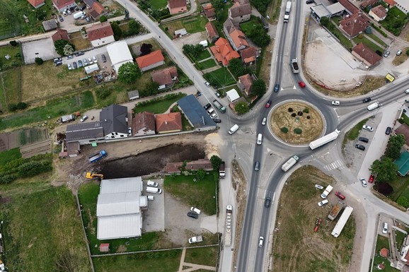 RADOVI KOD ČAČKA, NA AUTO-PUTU MILOŠ VELIKI, U BEOGRADU Velike izmene na putevima širom Srbije: Evo gde vas očekuju ZASTOJI