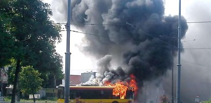 Panika! Na Okęciu spłonął autobus!