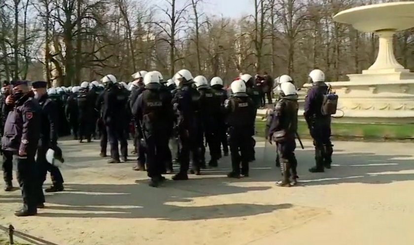 Tak policja przygotowała się na obchody 11. rocznicy katastrofy smoleńskiej