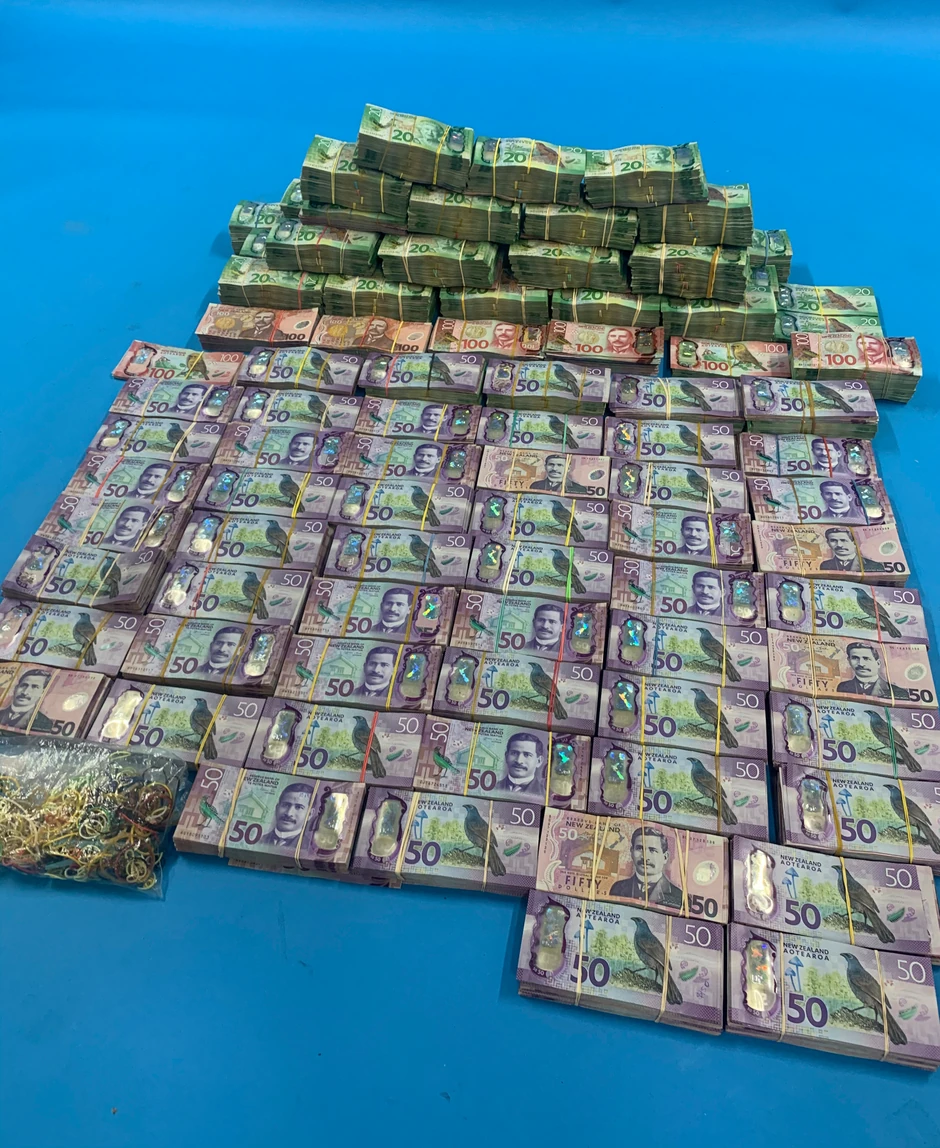 Zaplena nakon policijske akcije u Australiji