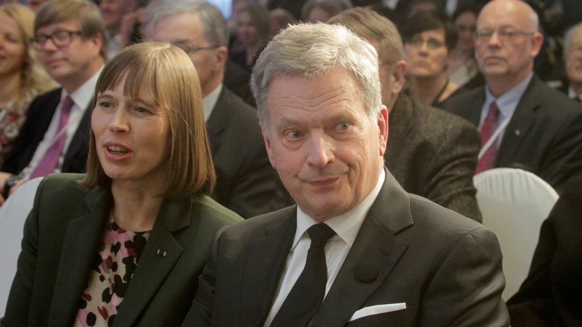 Obecny prezydent Finlandii Sauli Niinisto ogłosił swój udział w kolejnych wyborach prezydenckich w styczniu 2018 r., ale nie chce reprezentować żadnej partii. Według fińskich mediów wybór Niinisto zapewni stabilność fińskiej polityce zagranicznej.