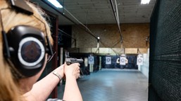 polacy zbroją się na potęgę. mamy już milion sztuk broni w domach, liczba pozwoleń pobiła rekord