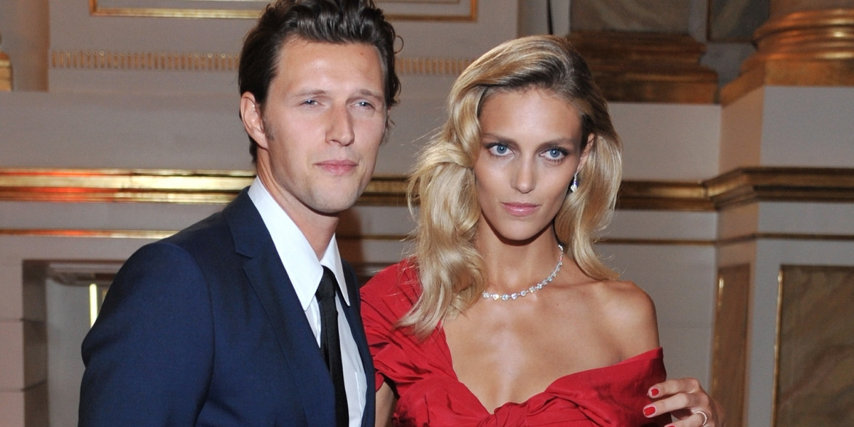 Anja Rubik brunetką