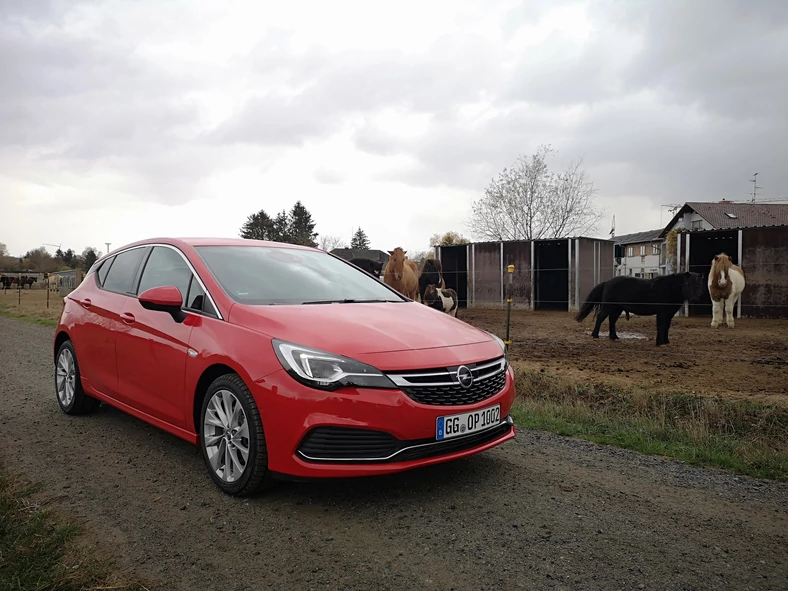 Opel Astra 1.6 BiTurbo