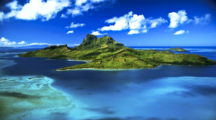 A földi Paradicsomként híres kicsiny szigetállam az Indiai-óceánban, Madagaszkártól 900 kilométerre keletre helyezkedik el