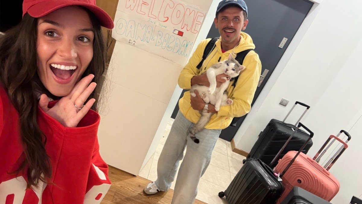 Oana Zara și Bogdan Medvedi au revenit în România după filmările Power Couple. Cum au fost primiți acasă